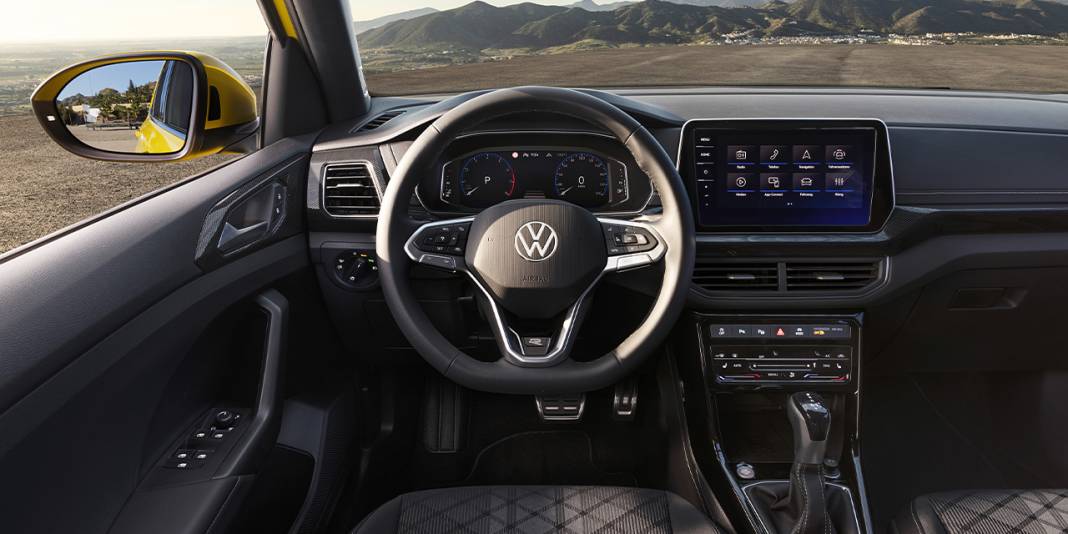 Yeni Volkswagen T-Cross: Yeni Volkswagen T-Cross: Teknolojik ve Konforlu Bir Sürüş Deneyimi! Yeni Volkswagen T-Cross Fiyatı 3